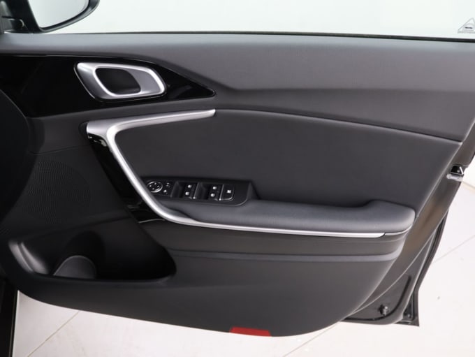 2025 Kia Xceed