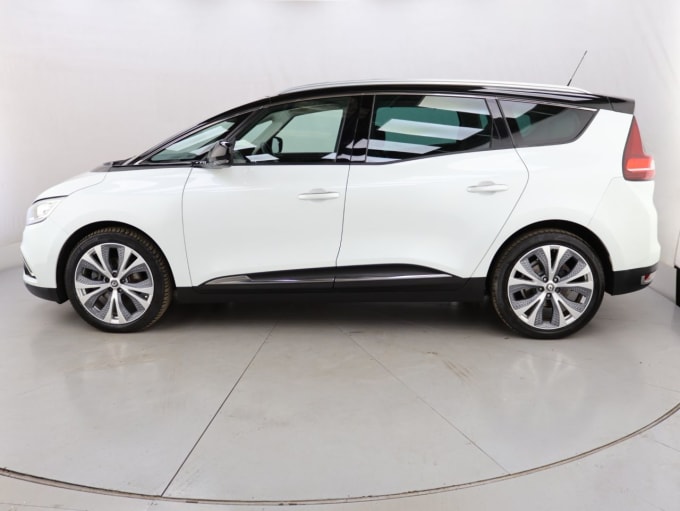 2025 Renault Grand Scenic