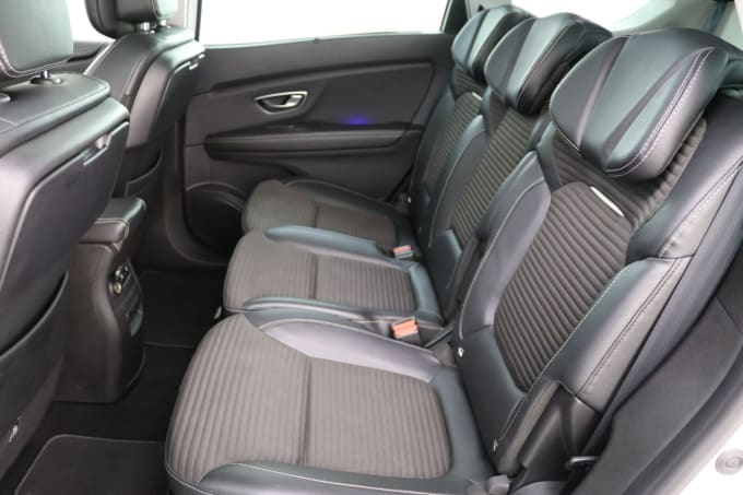2025 Renault Grand Scenic
