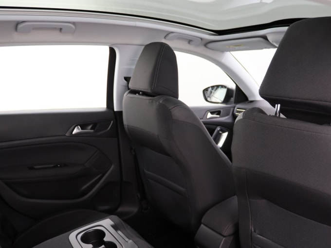 2025 Peugeot 308