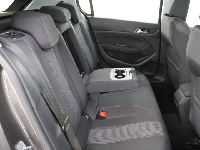 2025 Peugeot 308