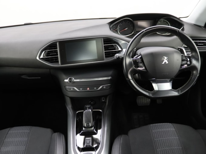 2025 Peugeot 308