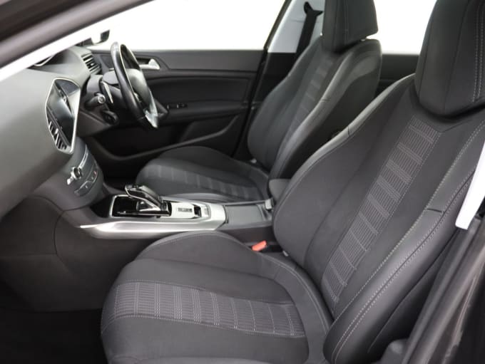 2025 Peugeot 308