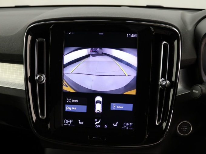 2025 Volvo Xc40