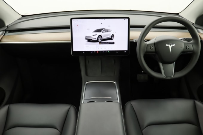 2025 Tesla Model Y