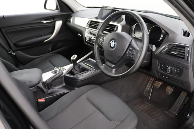 2025 BMW 1 Series