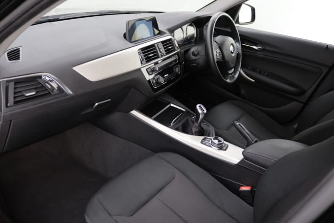 2025 BMW 1 Series
