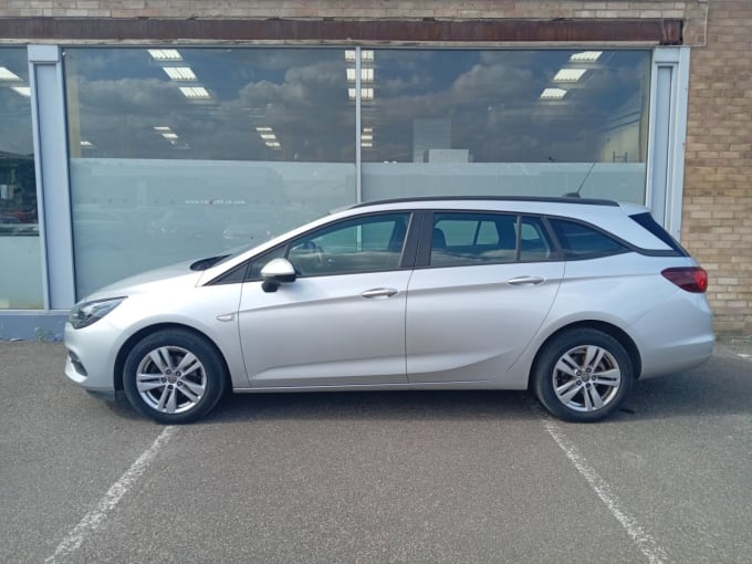 2025 Vauxhall Astra