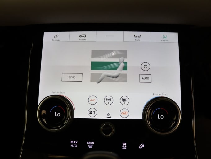 2025 Land Rover Range Rover Evoque