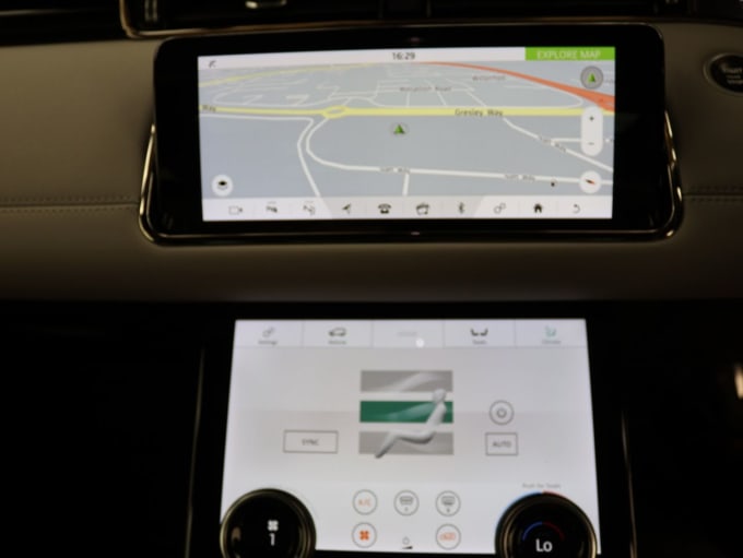 2025 Land Rover Range Rover Evoque