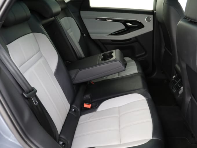 2025 Land Rover Range Rover Evoque