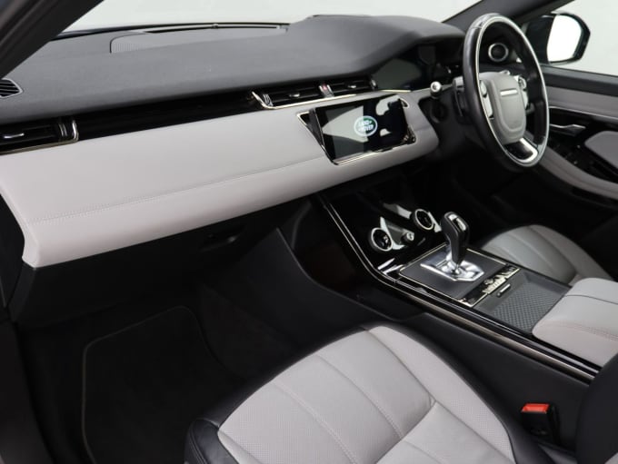 2025 Land Rover Range Rover Evoque