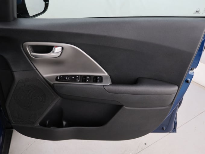 2025 Kia Niro