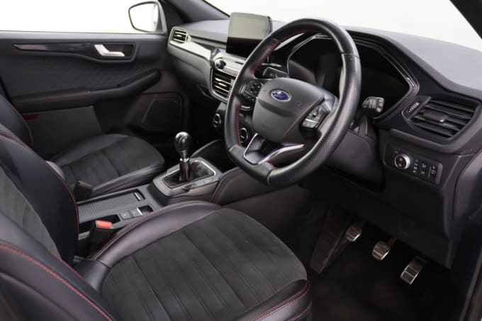 2025 Ford Kuga