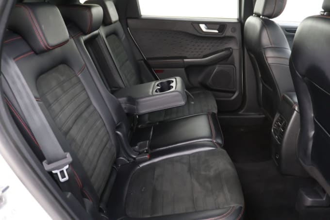 2025 Ford Kuga