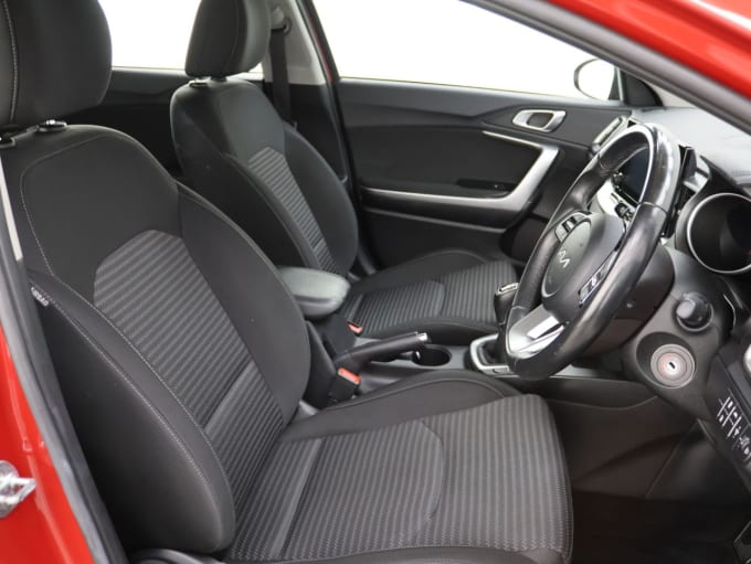 2025 Kia Xceed