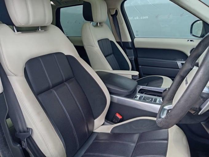 2025 Land Rover Range Rover Sport
