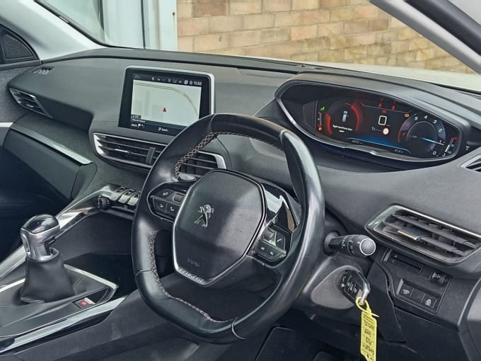 2025 Peugeot 3008