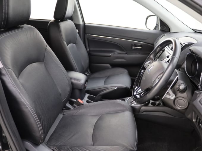 2025 Mitsubishi Asx