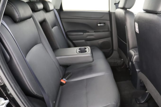 2025 Mitsubishi Asx