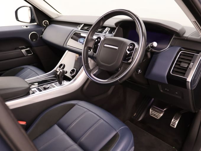 2025 Land Rover Range Rover Sport