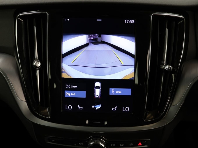 2025 Volvo V60