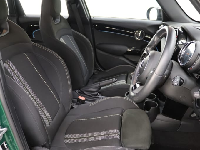 2025 Mini Hatch