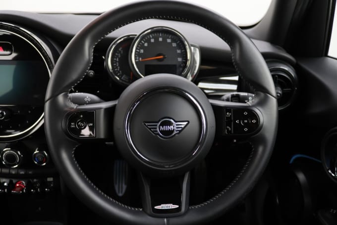 2025 Mini Hatch