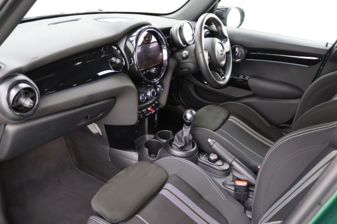 2025 Mini Hatch