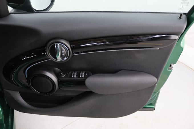 2025 Mini Hatch