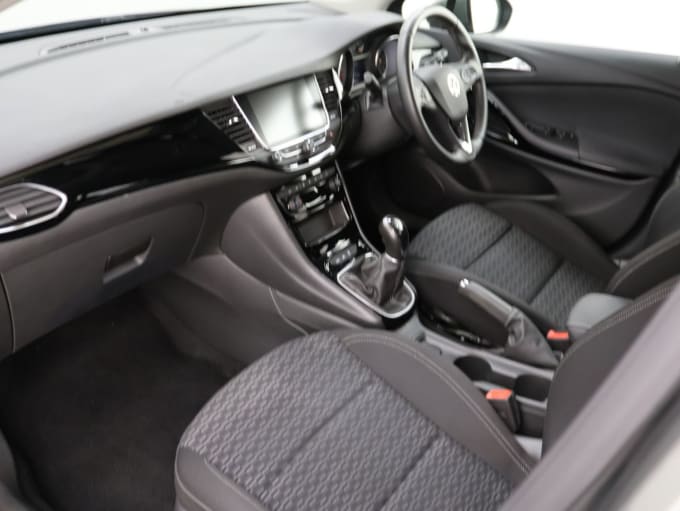 2025 Vauxhall Astra