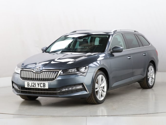 2025 Skoda Superb