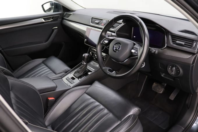2025 Skoda Superb