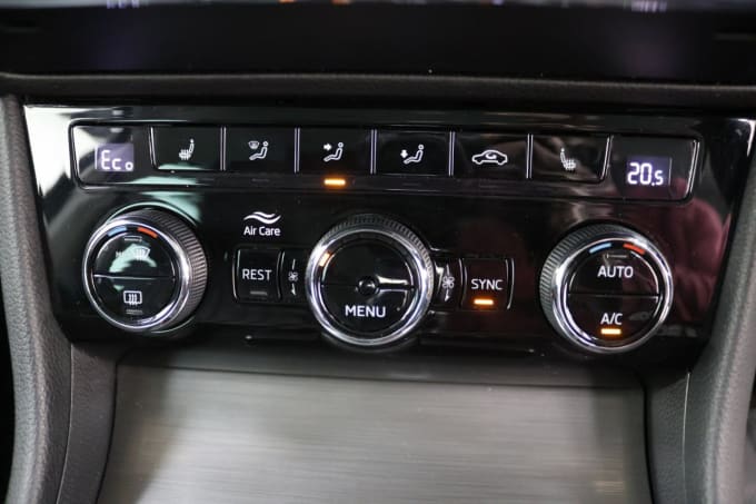2025 Skoda Superb
