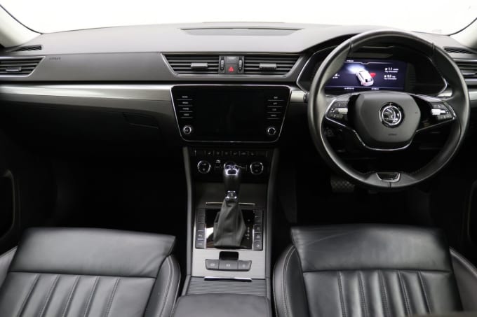 2025 Skoda Superb