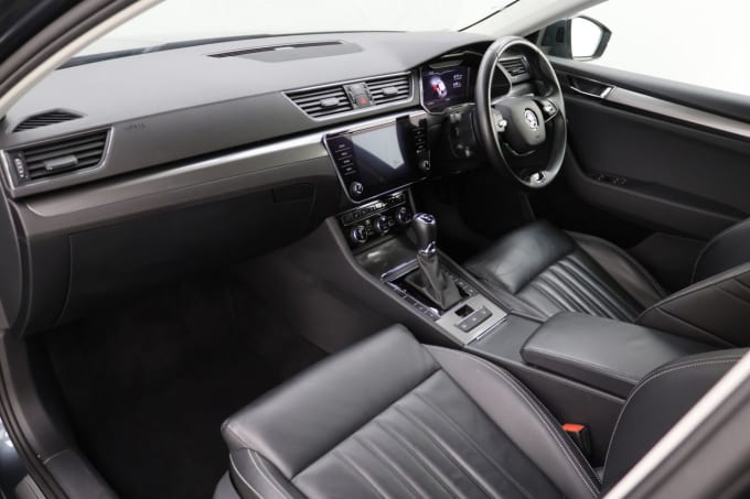 2025 Skoda Superb