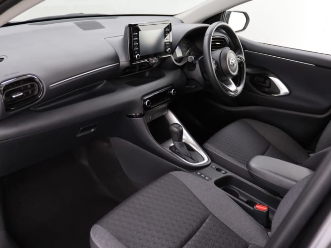 2025 Toyota Yaris