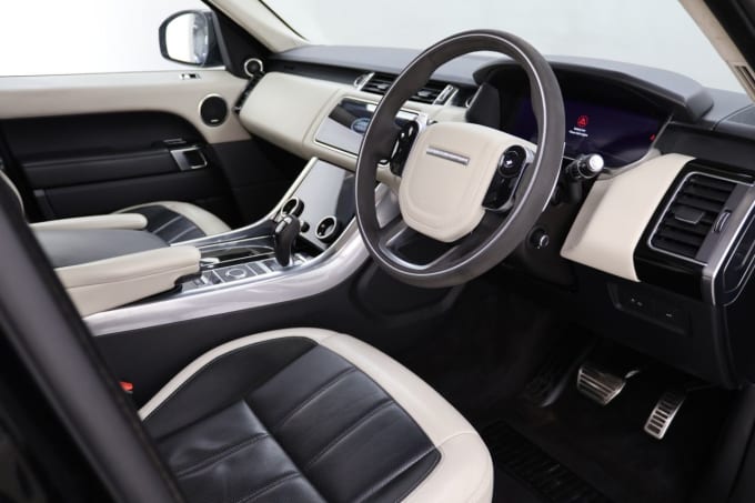 2025 Land Rover Range Rover Sport