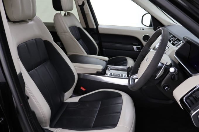 2025 Land Rover Range Rover Sport