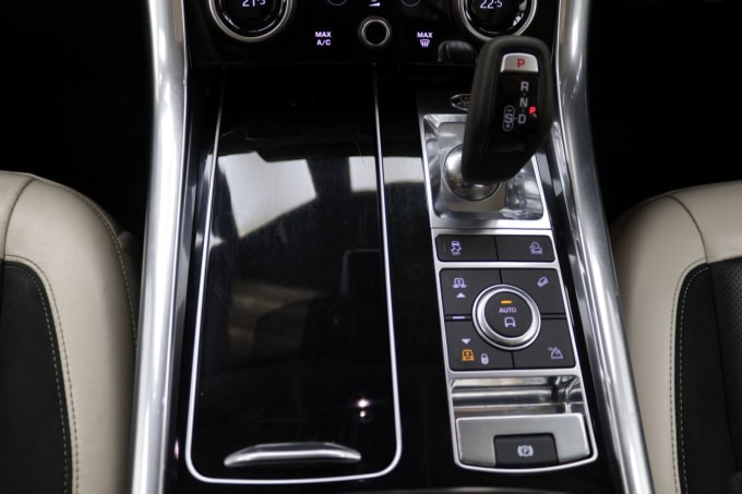 2025 Land Rover Range Rover Sport