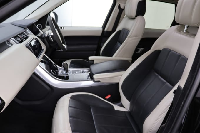 2025 Land Rover Range Rover Sport