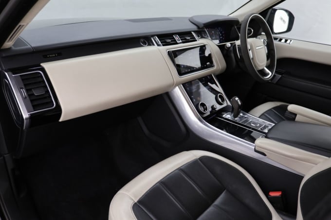 2025 Land Rover Range Rover Sport