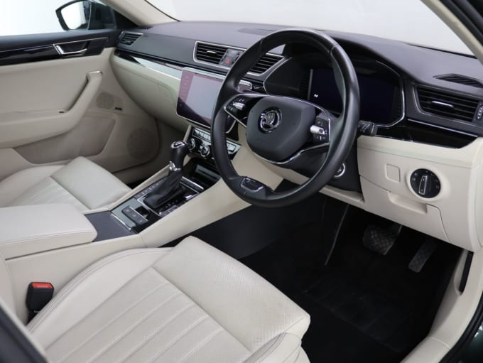 2025 Skoda Superb