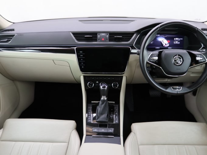 2025 Skoda Superb