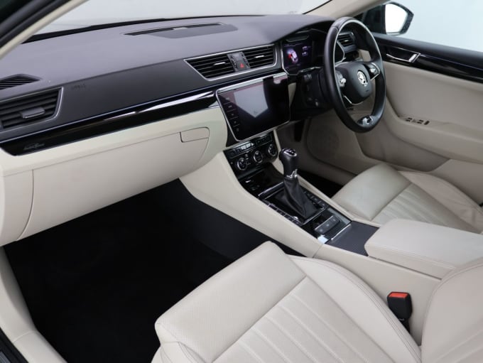 2025 Skoda Superb
