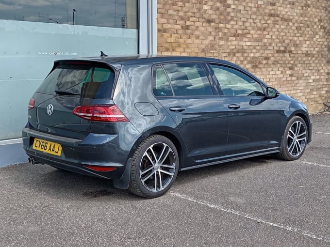 2025 Volkswagen Golf