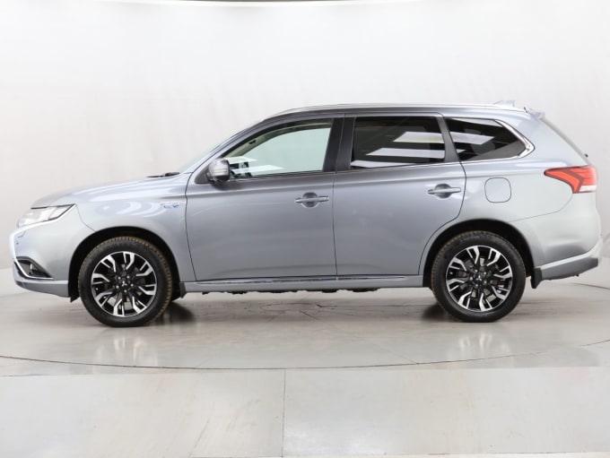 2025 Mitsubishi Outlander
