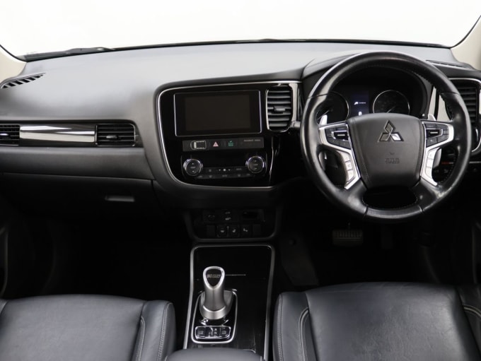 2025 Mitsubishi Outlander