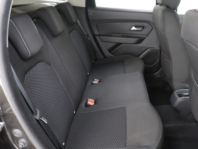 2025 Dacia Duster