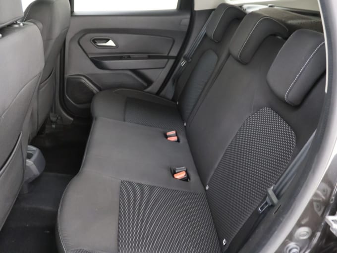 2025 Dacia Duster
